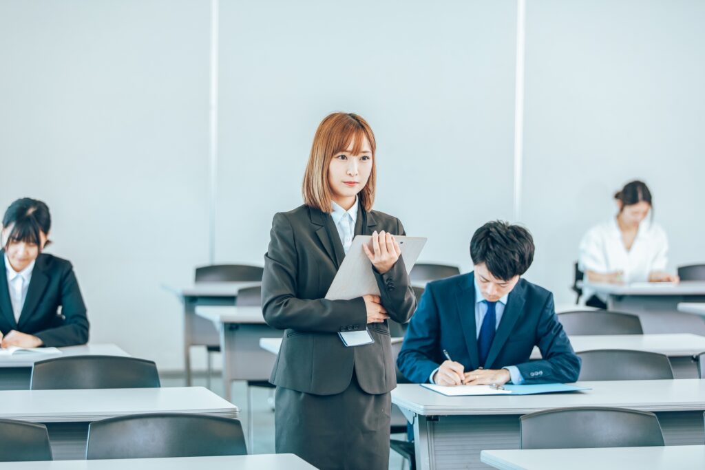 【東京】新人研修を開けるオススメの会場5選!必要な設備も紹介
