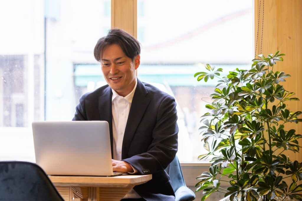 社外への打ち合わせ依頼メールの書き方｜例文・件名・状況別テンプレート集